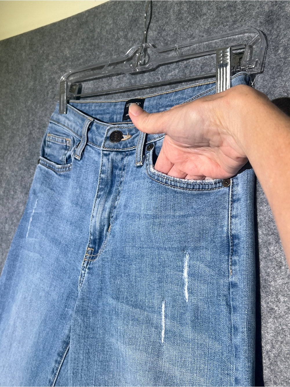 JUST BLACK USA Wide Leg Crop Jeans Light Wash Whiskered Raw Hem Stretch Size 24 - Picture 10 of 16